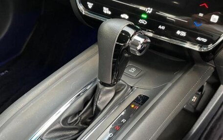 Honda Vezel, 2017 год, 1 450 000 рублей, 14 фотография