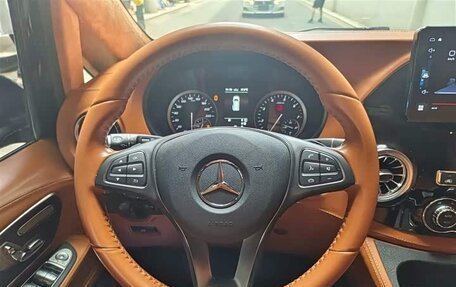 Mercedes-Benz Vito, 2022 год, 6 600 000 рублей, 10 фотография