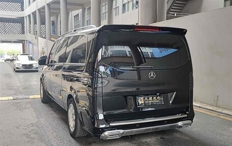 Mercedes-Benz Vito, 2022 год, 6 600 000 рублей, 8 фотография