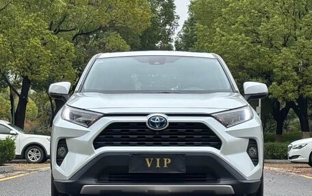 Toyota RAV4, 2022 год, 4 300 888 рублей, 5 фотография