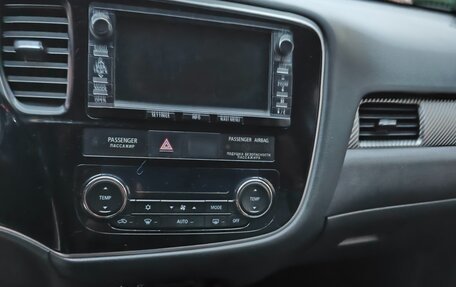 Mitsubishi Outlander III рестайлинг 3, 2013 год, 1 650 000 рублей, 21 фотография