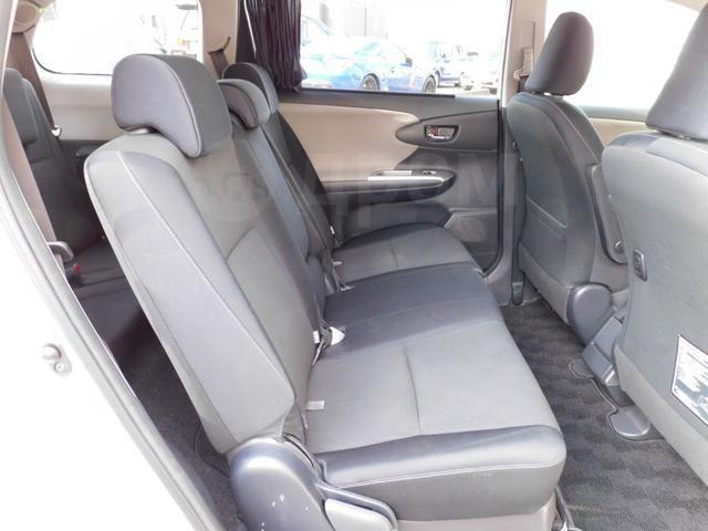 Toyota Wish II рестайлинг, 2017 год, 899 000 рублей, 6 фотография