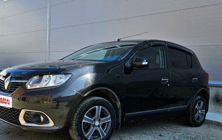 Renault Sandero II рестайлинг, 2018 год, 1 050 000 рублей, 2 фотография