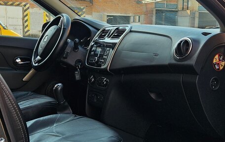 Renault Sandero II рестайлинг, 2018 год, 1 050 000 рублей, 9 фотография