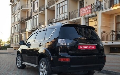 Mitsubishi Outlander III рестайлинг 3, 2008 год, 1 100 000 рублей, 2 фотография