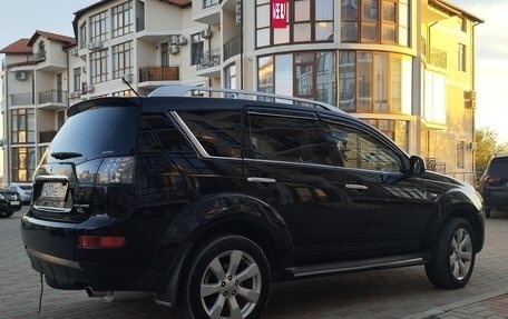 Mitsubishi Outlander III рестайлинг 3, 2008 год, 1 100 000 рублей, 8 фотография