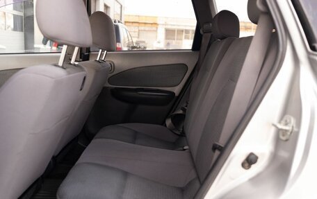 Nissan Wingroad III, 2002 год, 370 000 рублей, 16 фотография