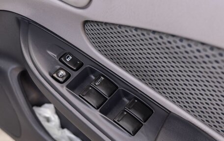 Nissan Wingroad III, 2002 год, 370 000 рублей, 15 фотография