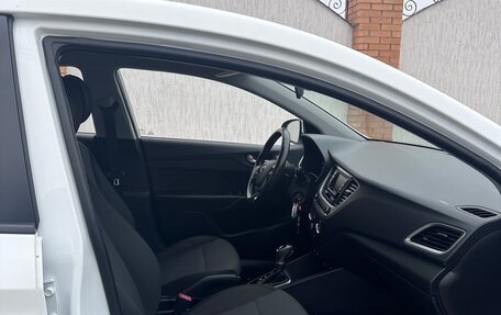 Hyundai Solaris II рестайлинг, 2018 год, 1 330 000 рублей, 9 фотография