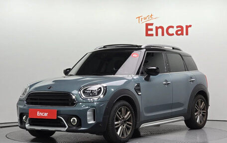 MINI Countryman II (F60), 2022 год, 2 800 000 рублей, 2 фотография