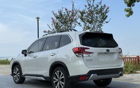 Subaru Forester, 2022 год, 2 700 000 рублей, 4 фотография