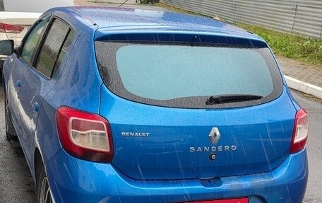 Renault Sandero II рестайлинг, 2015 год, 399 000 рублей, 2 фотография