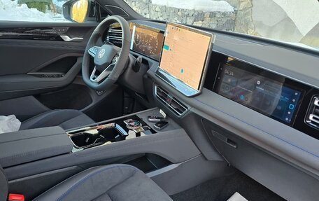 Volkswagen Tiguan, 2025 год, 4 790 000 рублей, 16 фотография