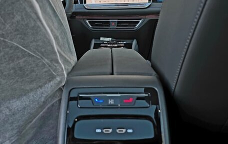 Volkswagen Tiguan, 2025 год, 4 790 000 рублей, 20 фотография