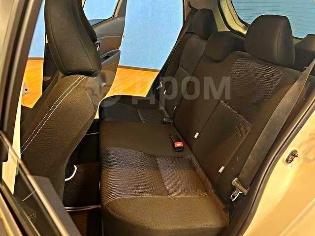 Toyota Vitz XP130 рестайлинг, 2019 год, 731 895 рублей, 7 фотография