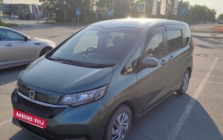 Honda Freed II, 2020 год, 2 000 000 рублей, 3 фотография