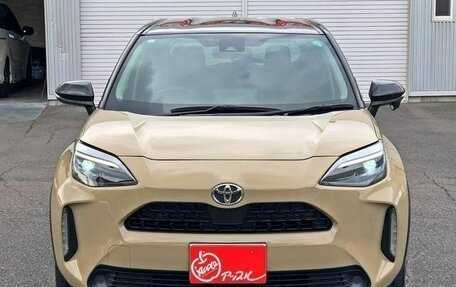 Toyota Yaris Cross, 2022 год, 1 601 000 рублей, 3 фотография