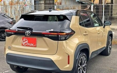 Toyota Yaris Cross, 2022 год, 1 601 000 рублей, 7 фотография