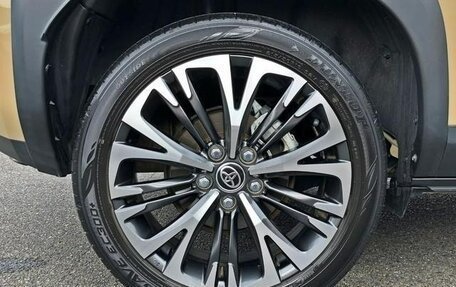 Toyota Yaris Cross, 2022 год, 1 601 000 рублей, 14 фотография