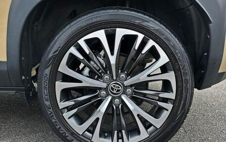 Toyota Yaris Cross, 2022 год, 1 601 000 рублей, 18 фотография