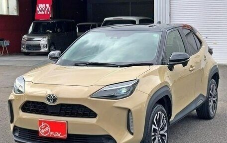 Toyota Yaris Cross, 2022 год, 1 601 000 рублей, 6 фотография