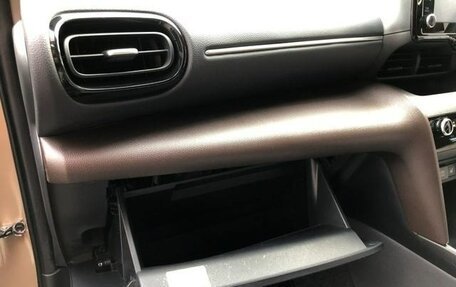 Toyota Yaris Cross, 2022 год, 1 601 000 рублей, 25 фотография