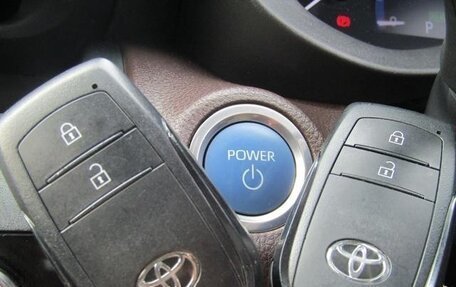 Toyota Yaris Cross, 2022 год, 1 950 000 рублей, 11 фотография