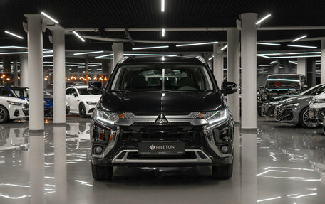 Mitsubishi Outlander III рестайлинг 3, 2022 год, 3 250 000 рублей, 3 фотография