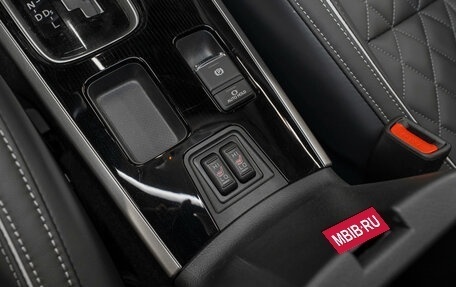 Mitsubishi Outlander III рестайлинг 3, 2022 год, 3 250 000 рублей, 20 фотография