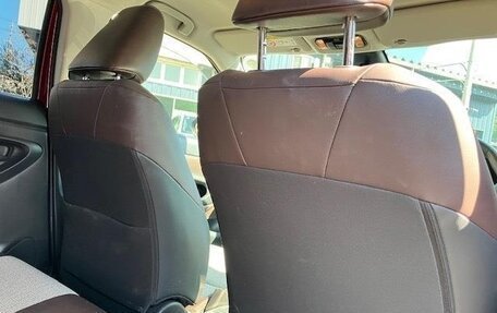 Toyota Yaris Cross, 2022 год, 1 900 000 рублей, 12 фотография