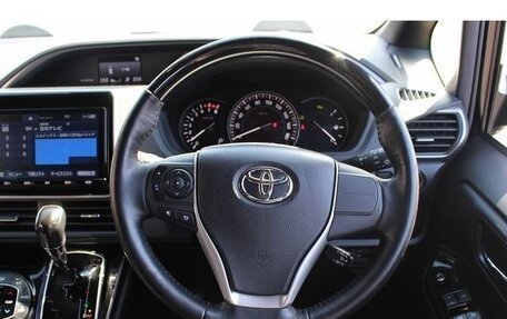 Toyota Esquire I, 2021 год, 1 950 999 рублей, 13 фотография
