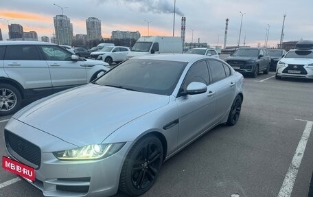 Jaguar XE I рестайлинг, 2016 год, 1 680 000 рублей, 2 фотография