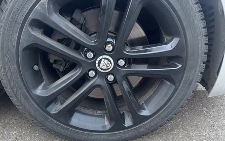 Jaguar XE I рестайлинг, 2016 год, 1 680 000 рублей, 10 фотография