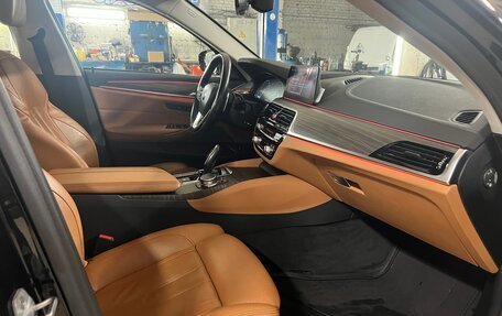 BMW 5 серия, 2018 год, 3 500 000 рублей, 14 фотография