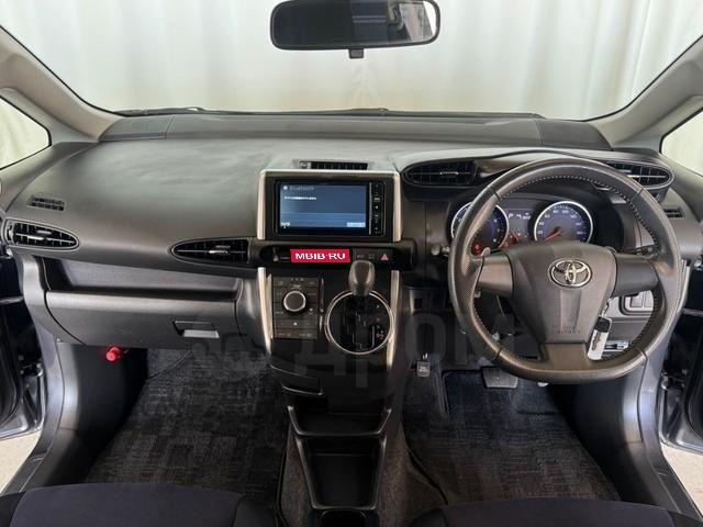 Toyota Wish II рестайлинг, 2017 год, 899 965 рублей, 6 фотография