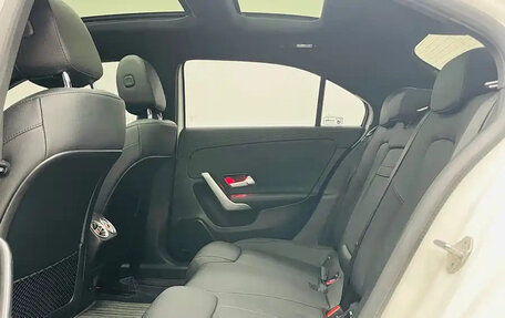 Mercedes-Benz A-Класс, 2022 год, 2 179 000 рублей, 14 фотография