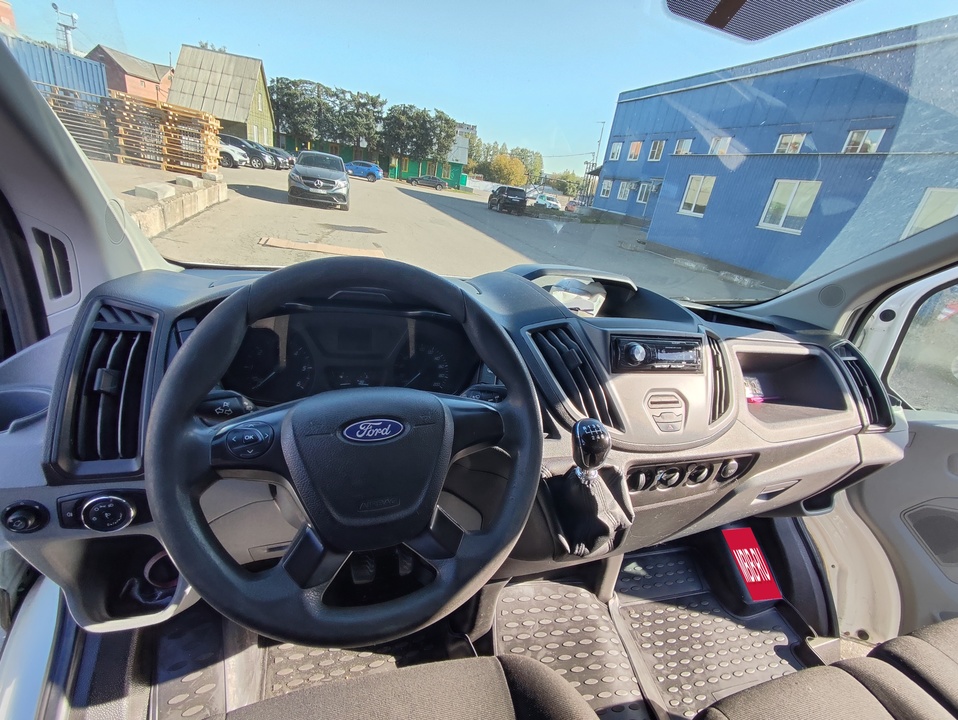 Ford Transit, 2017 год, 1 799 990 рублей, 7 фотография