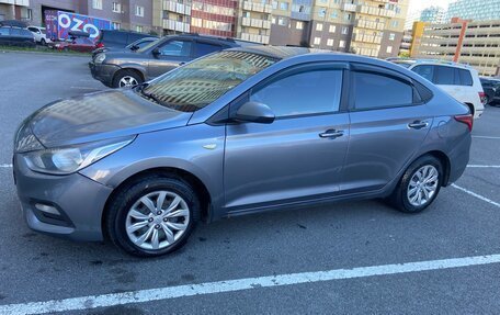 Hyundai Solaris II рестайлинг, 2019 год, 700 000 рублей, 1 фотография