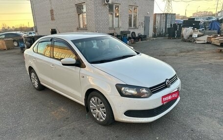 Volkswagen Polo VI (EU Market), 2015 год, 880 000 рублей, 1 фотография