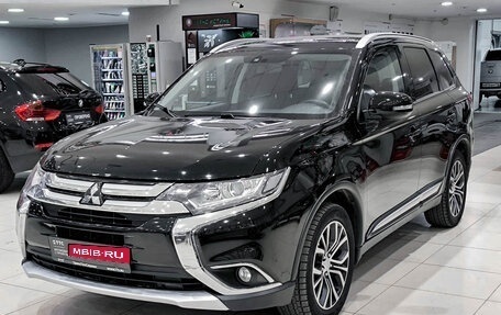 Mitsubishi Outlander III рестайлинг 3, 2018 год, 2 099 000 рублей, 1 фотография