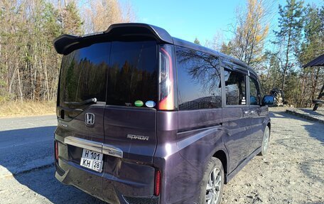 Honda Stepwgn IV, 2016 год, 1 650 000 рублей, 4 фотография