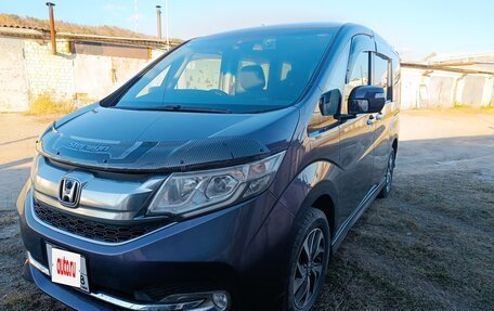 Honda Stepwgn IV, 2016 год, 1 650 000 рублей, 2 фотография