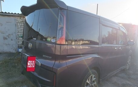 Honda Stepwgn IV, 2016 год, 1 650 000 рублей, 7 фотография