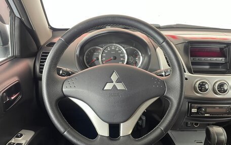 Mitsubishi L200 IV рестайлинг, 2014 год, 1 430 000 рублей, 12 фотография