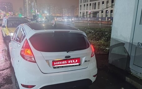 Ford Fiesta, 2017 год, 866 000 рублей, 4 фотография