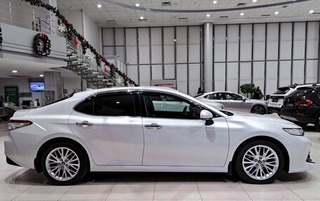 Toyota Camry, 2018 год, 2 995 000 рублей, 8 фотография