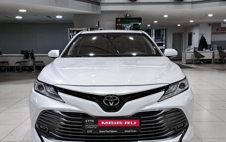 Toyota Camry, 2018 год, 2 995 000 рублей, 6 фотография