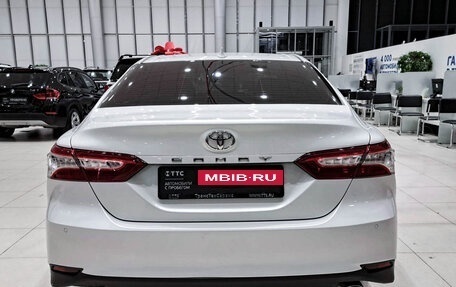 Toyota Camry, 2018 год, 2 995 000 рублей, 10 фотография