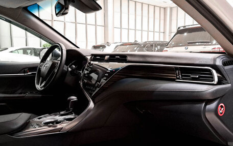 Toyota Camry, 2018 год, 2 995 000 рублей, 15 фотография