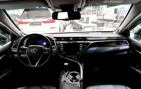 Toyota Camry, 2018 год, 2 995 000 рублей, 18 фотография